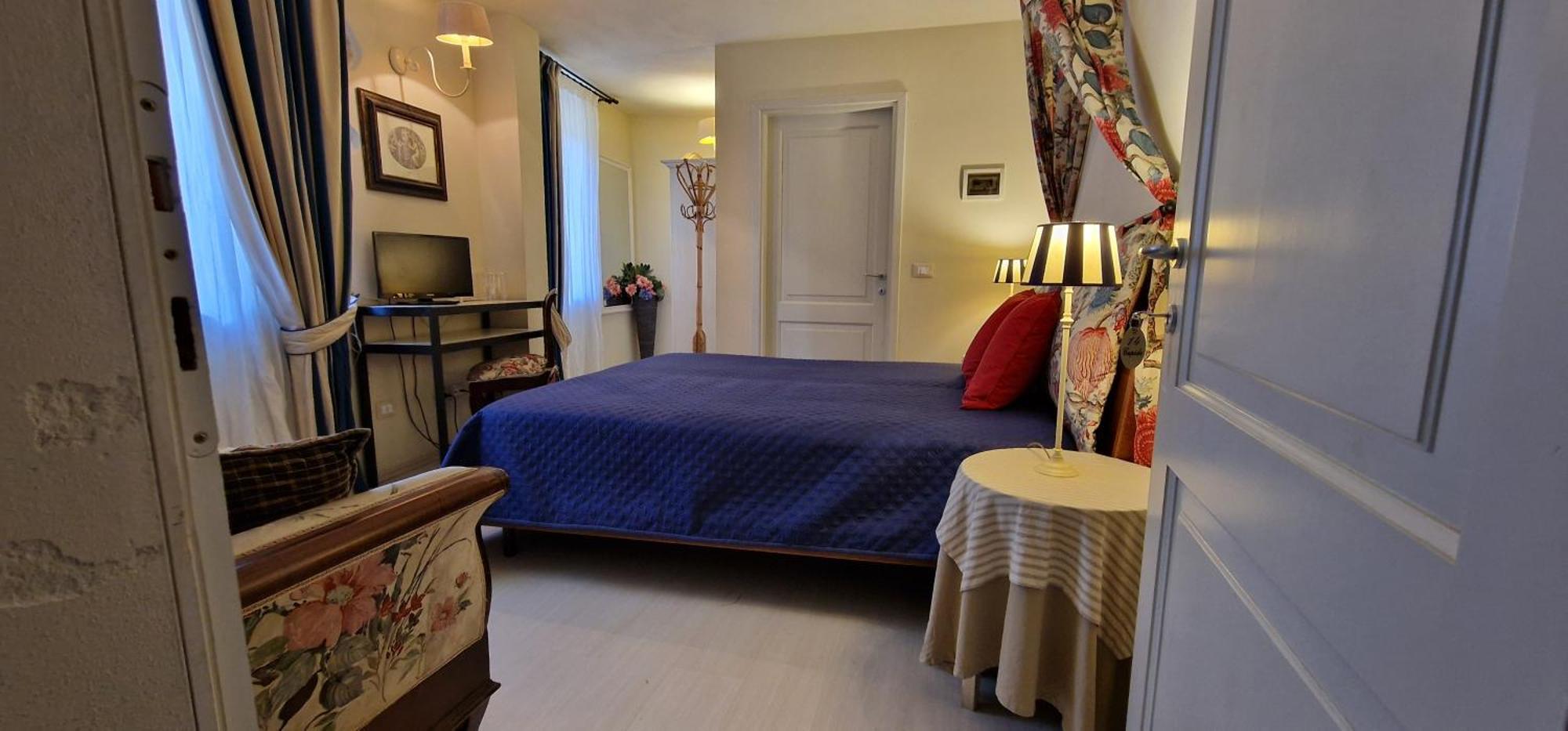 Bed and Breakfast Antica Casa Menetti B E B Сестола Экстерьер фото